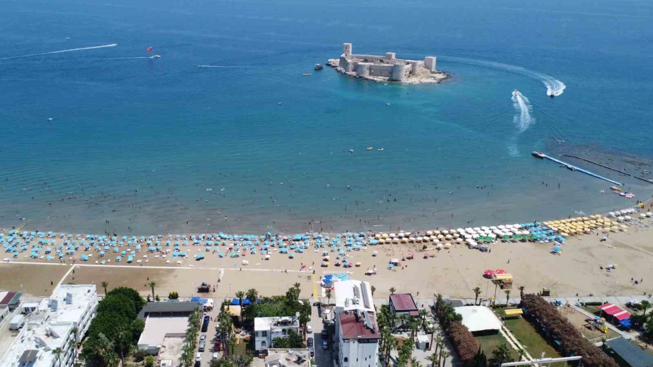 Bayram tatili bitti, sahillerde yoğunluk bitmedi