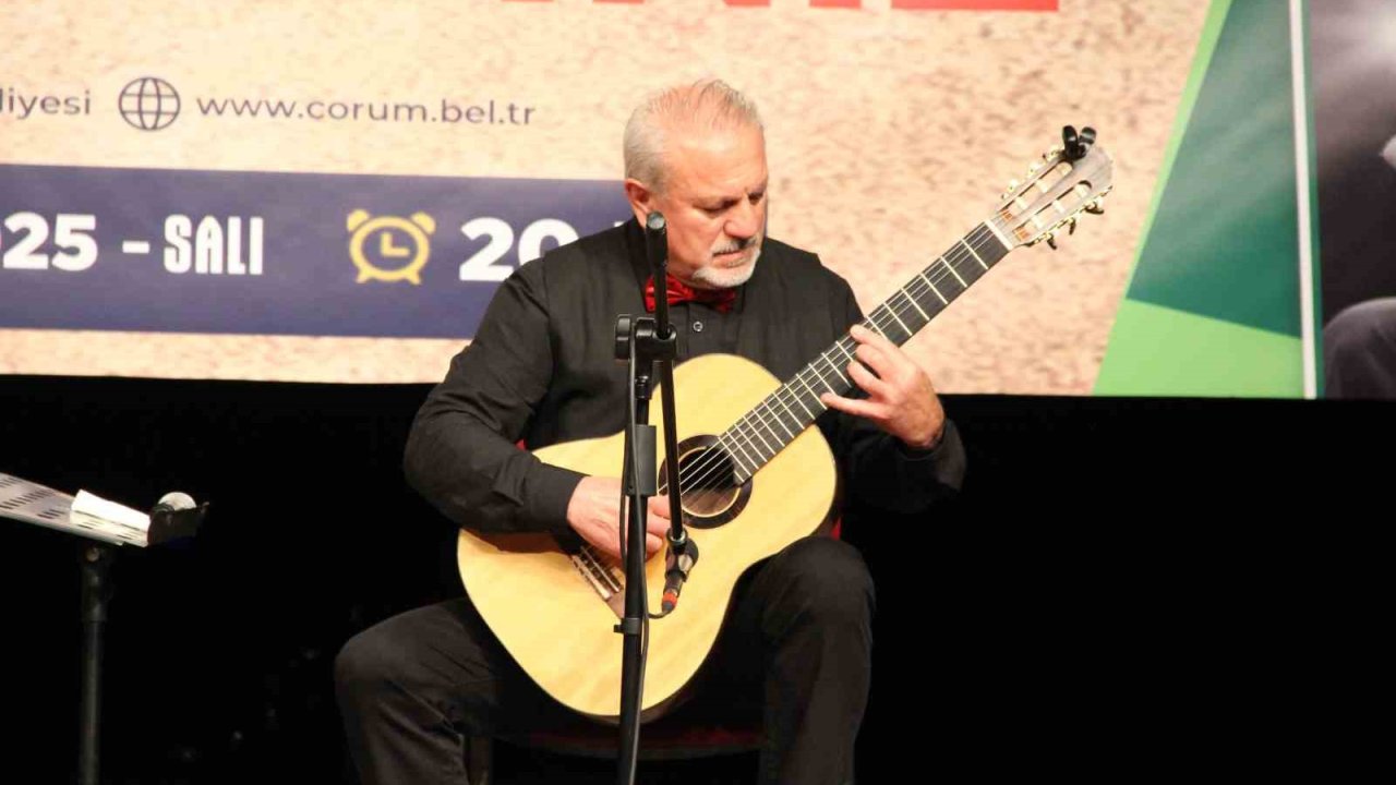 Ünlü gitaristlerden müzik ziyafeti