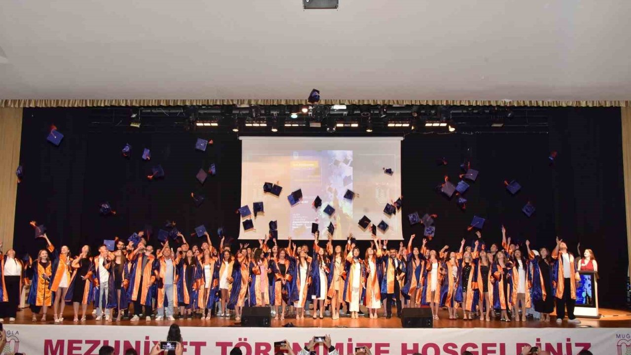 MSKÜ’de öğrenciler meslek hayatına uğurlandı