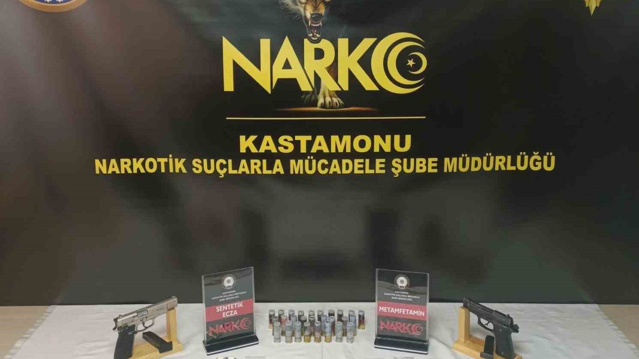 Yatağının altındaki uyuşturucuyla yakalanan sanığın yargılanmasına başlandı