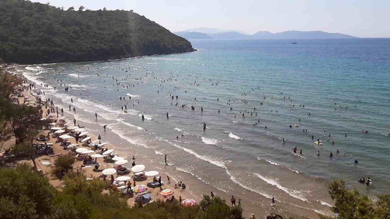 Kuşadası’nda turizmcinin yüzü gülüyor