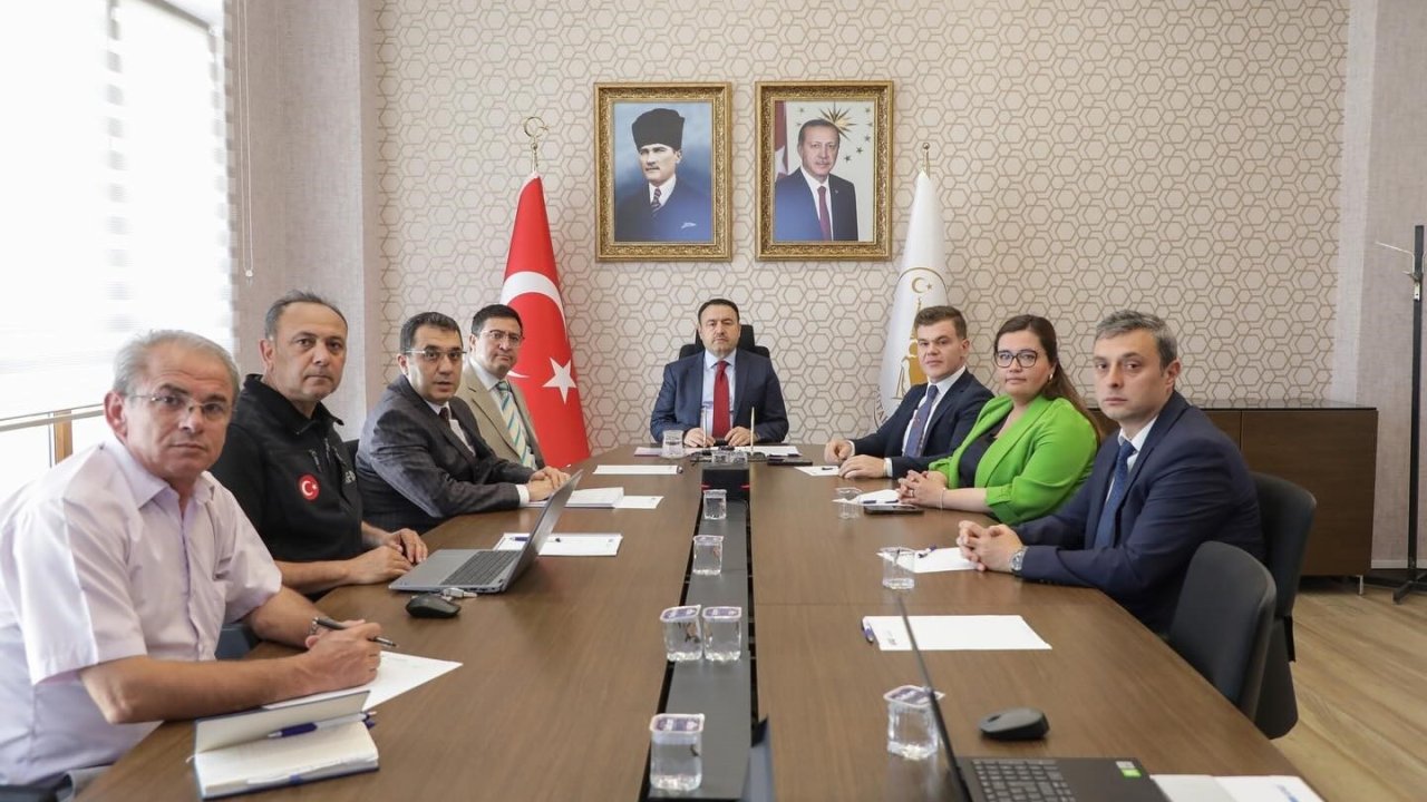 Kütahya Valiliğinde Simav depremleri masaya yatırıldı