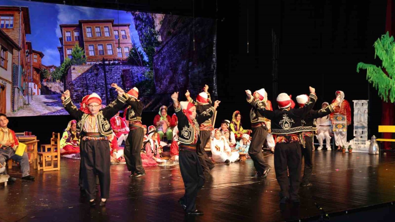 Öğrencilerden sanat dolu gece