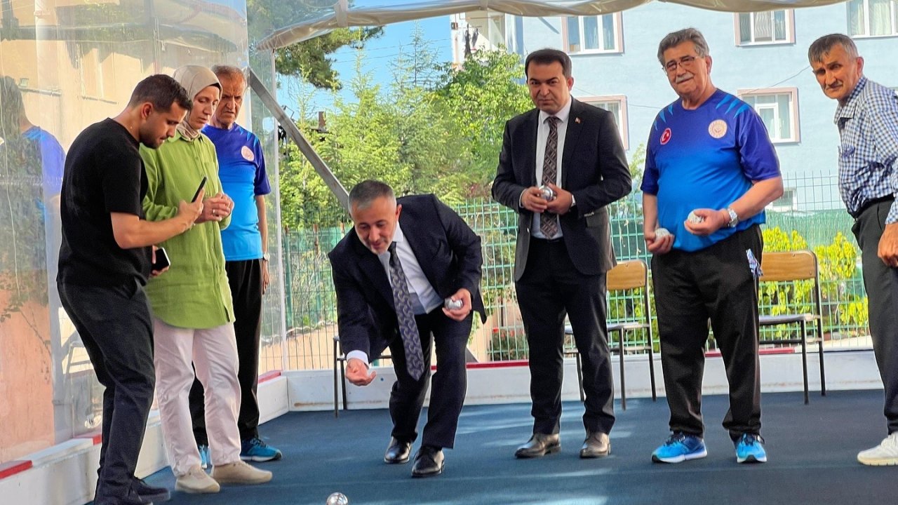 Bilecik’te yaşlıların bocce merakı