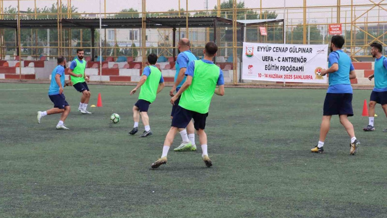 Eyyüp Cenap Gülpınar antrenör eğitim programı başladı