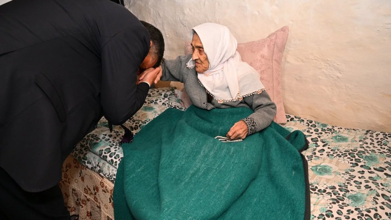 102 yaşındaki Nuriye Kayaoğlu’na anlamlı ziyaret