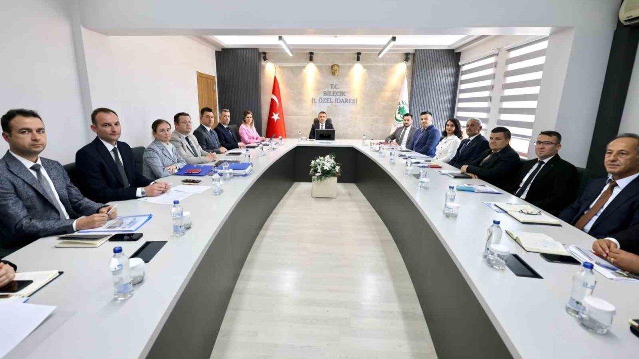 Bilecik Valisi Sözer, İl Özel İdaresi çalışmalarını inceledi