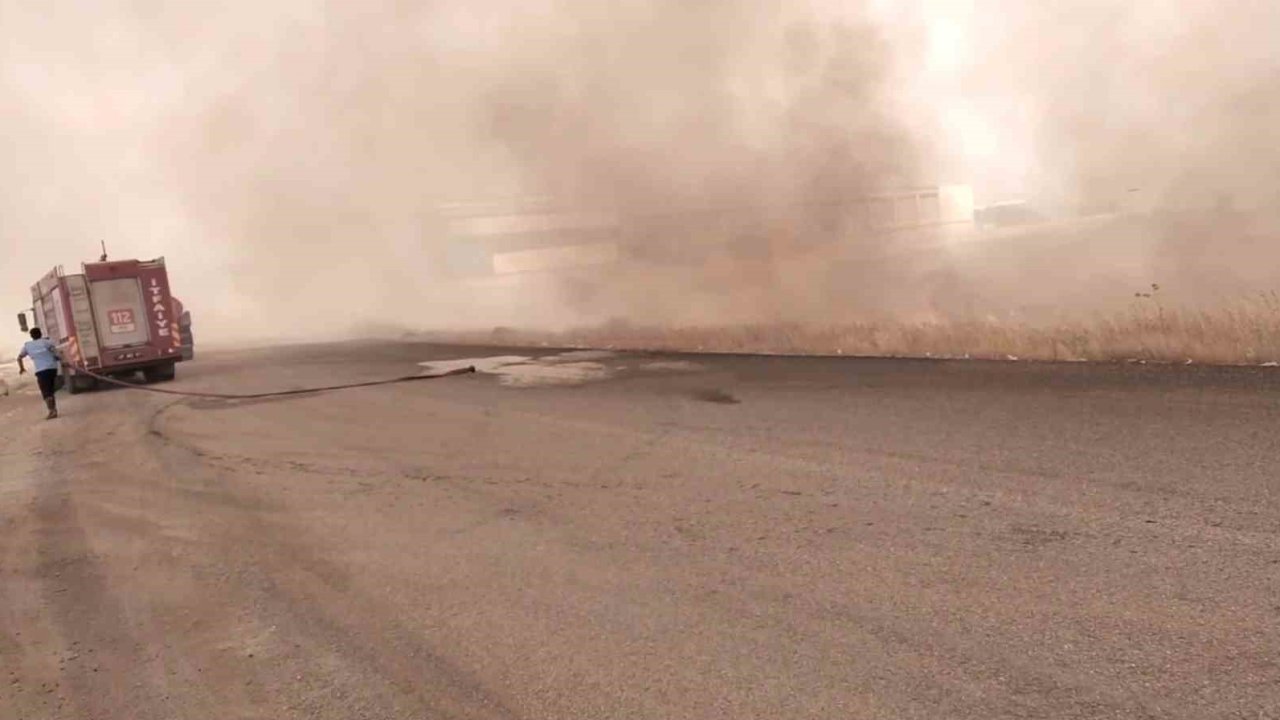 Gaziantep’teki anız yangını 10 saat sonra kontrol altına alındı