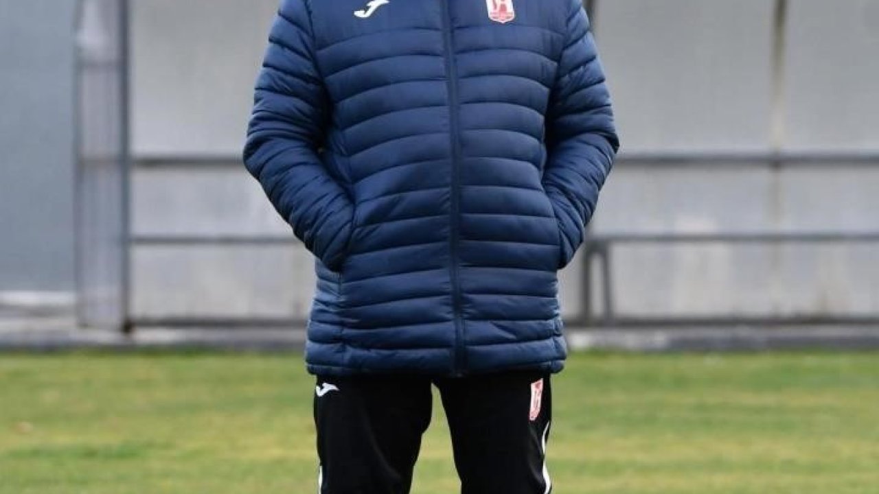 Balıkesirspor’da İsmail Ertekin ile yollar ayrıldı