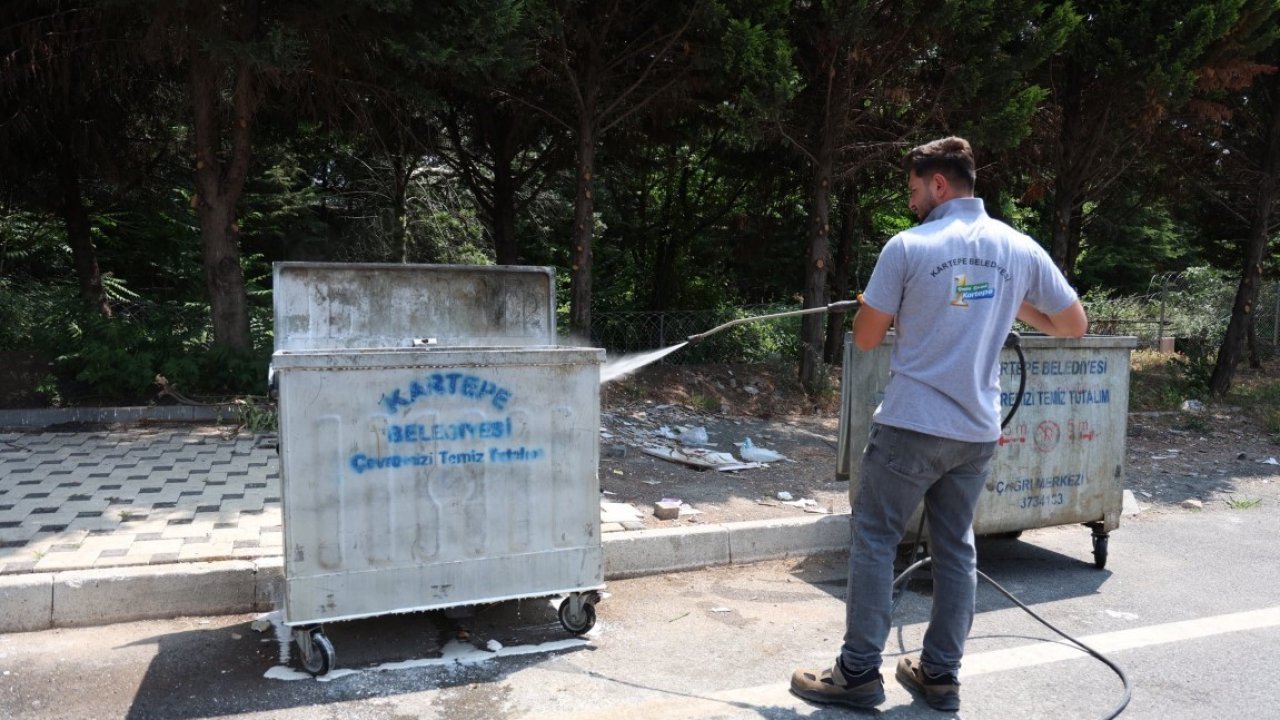 Kartepe’e çöp konteynerleri yıkanıyor