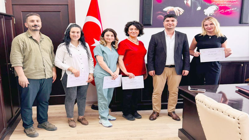 Kars'ta Sağlık Çalışanlarına Teşekkür Belgesi