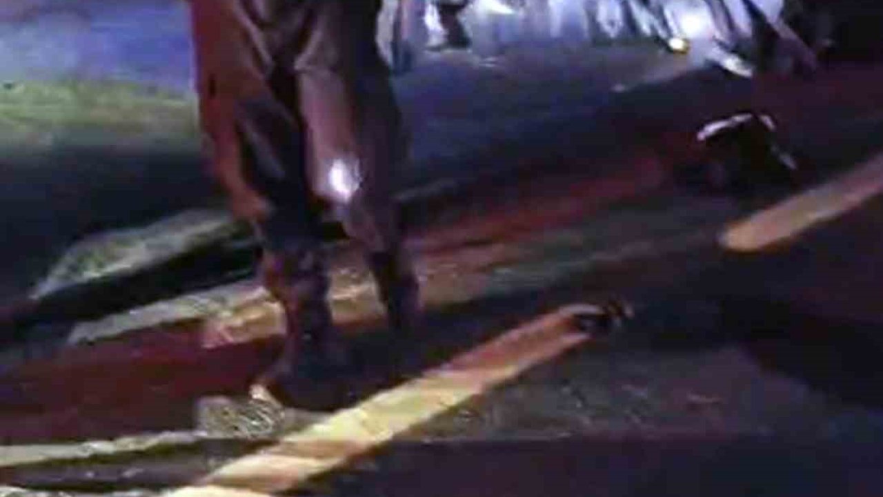 Otomobilin çarptığı bisikletli yaşamını yitirdi