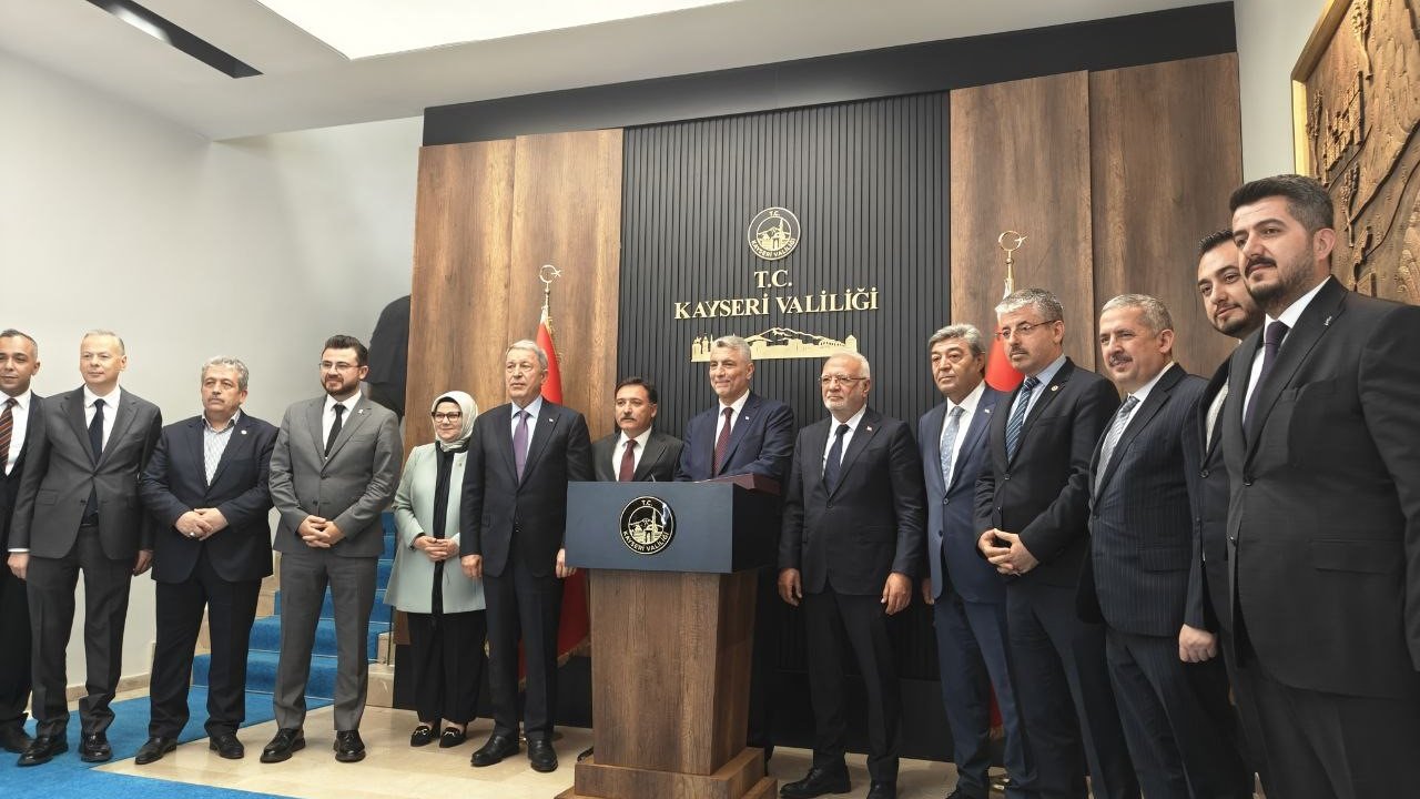 Bakan Bolat’tan Vali Çiçek’e ziyaret