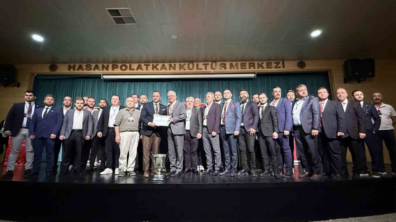 Eskişehirspor’da Ulaş Entok yeniden başkan seçildi