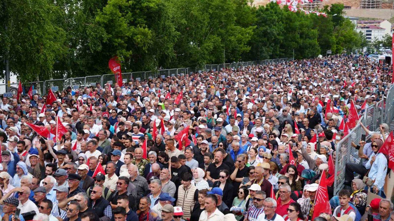 CHP Genel Başkanı Özel: "Verilip de tutulmayan sözler var, Kop Tüneli, havaalanı ne oldu?"