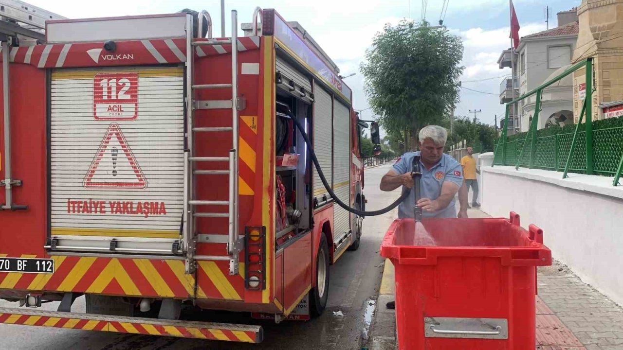 Karaman’da çöp konteynerinde yangın çıktı