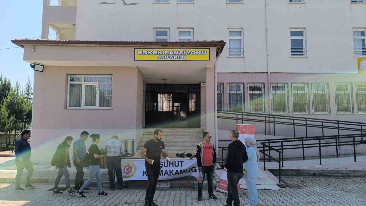 Afyonkarahisar’da LGS 6 bin 730 öğrencinin katılımı ile başladı