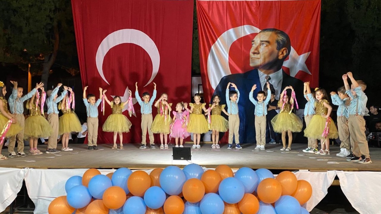 Sarıgöl’de 40 yıllık eğitim yuvasına görkemli veda