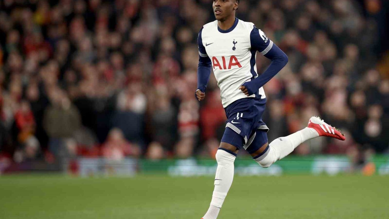 Tottenham, Mathys Tel’i duyurdu