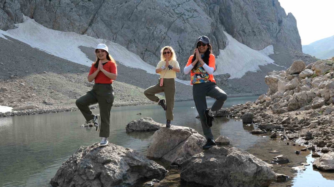 Tabiat güzelliğiyle mest eden Erzincan’da doğaseverlerin yeni gözdesi Sohmarik Yaylası