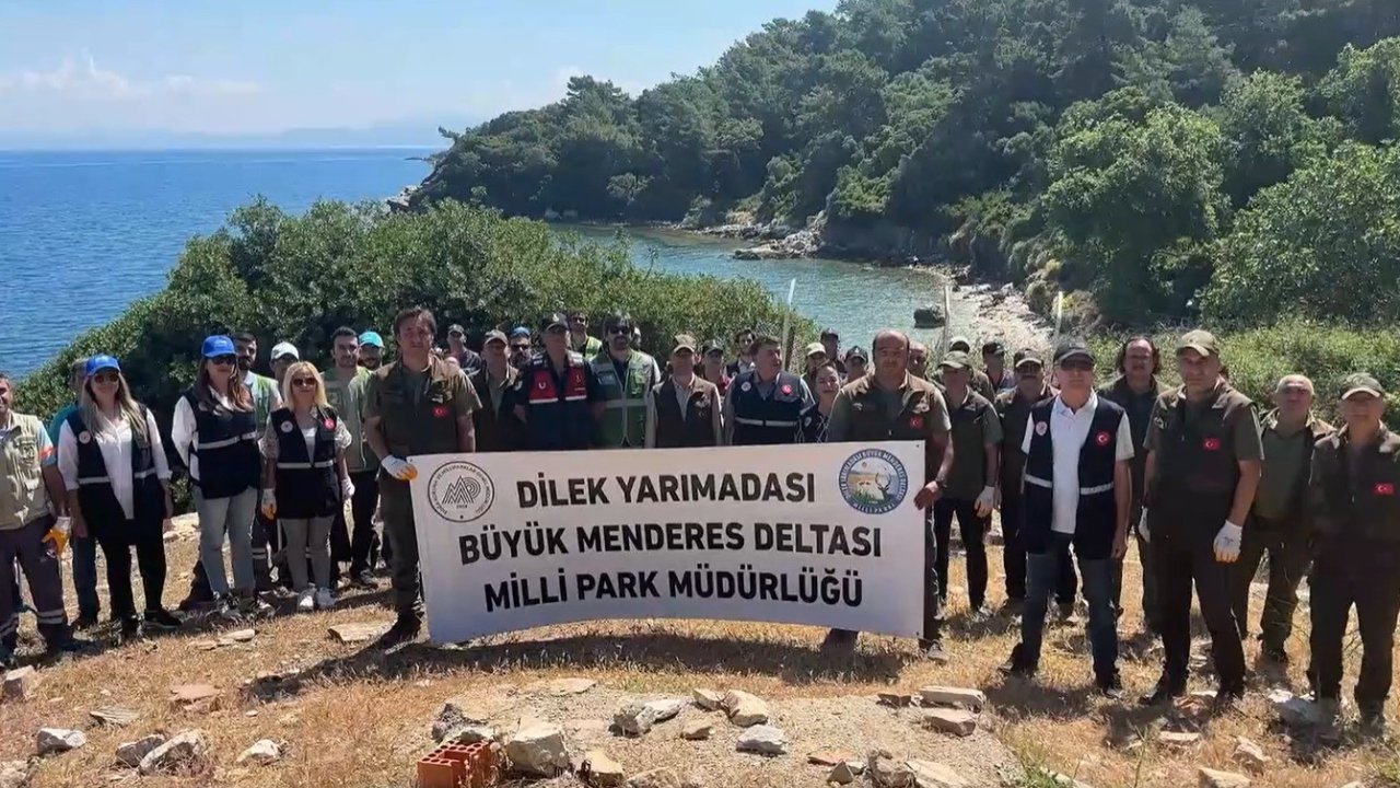 Milli Park’ta ziyarete kapalı koylar temizlendi