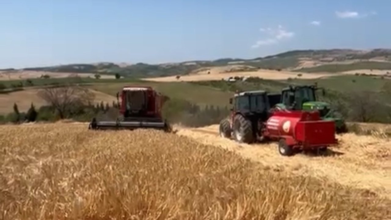 Anız yangınlarına karşı tarlalarda hazır su tankları bekliyor