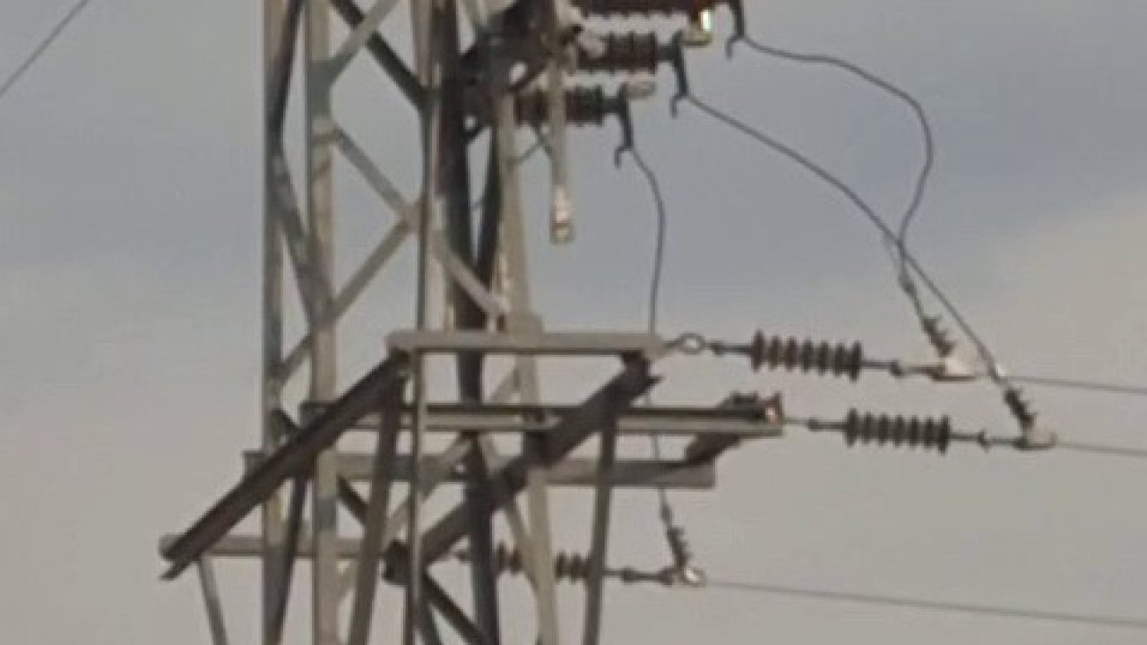 Elektrik hattında çıkan yangın korkuttu
