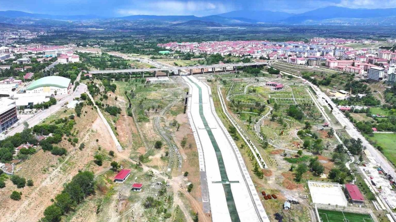 Bingöl Çapakçur Çayı’nda taşkın koruma çalışmaları tamamlandı