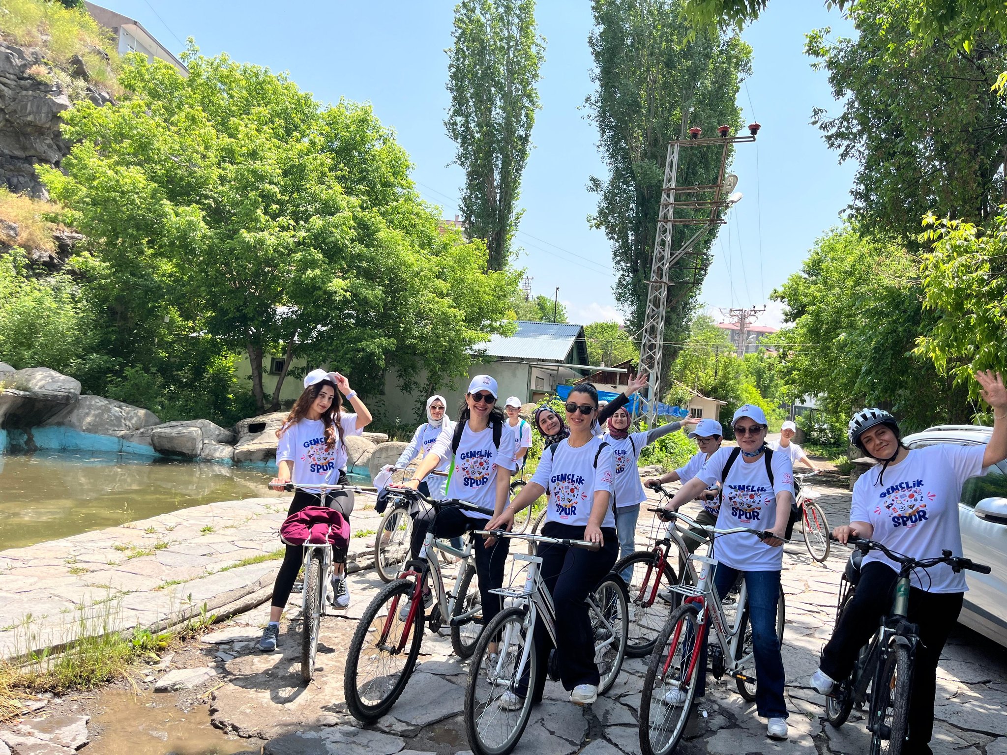 Kars’ta Gençler Sağlıklı Yaşam İçin Pedal Çevirdi