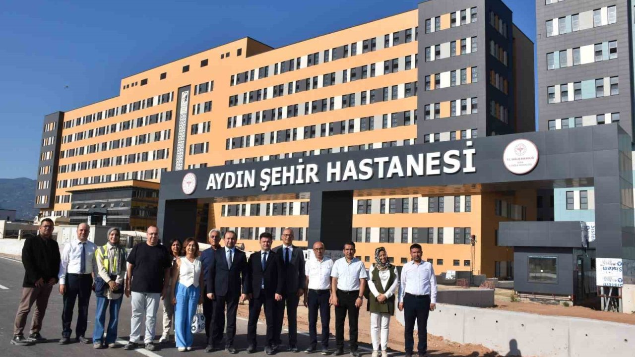İl Sağlık Müdürü Şenkul, Şehir Hastanesi inşaatında incelemelerde bulundu
