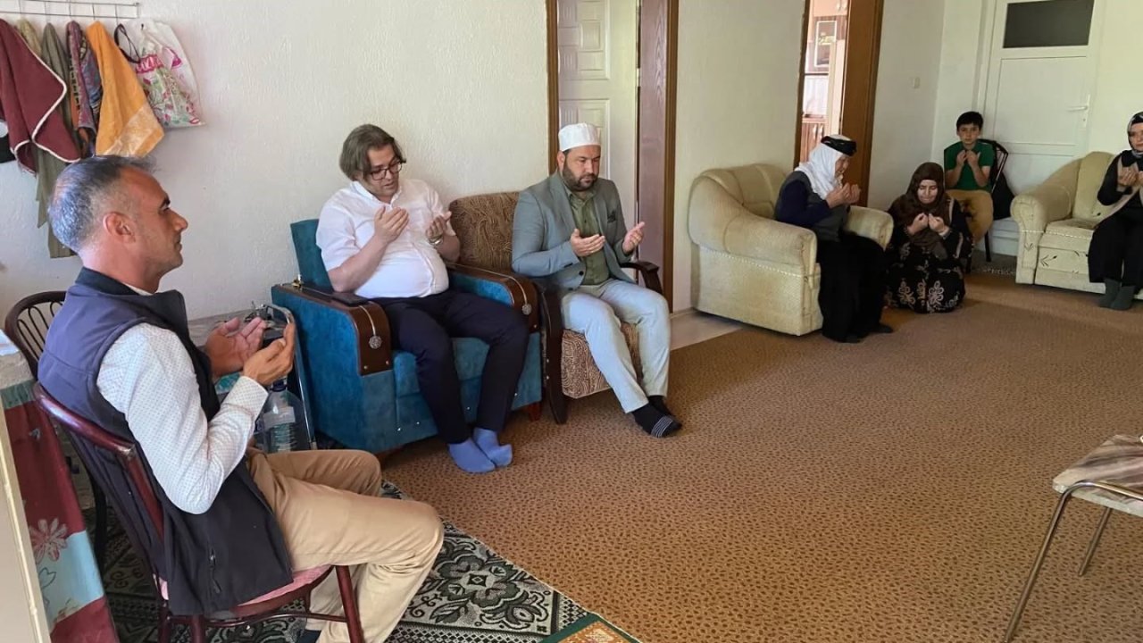 Şehit Teğmen Şafak Evran şehadetinin yıl dönümünde dualarla anıldı