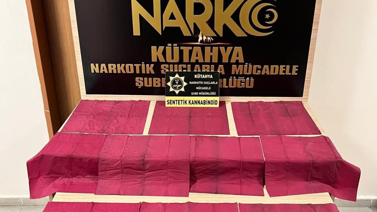 Kütahya’da uyuşturucu ticareti yaptıkları iddiasıyla 2 zanlı tutuklandı