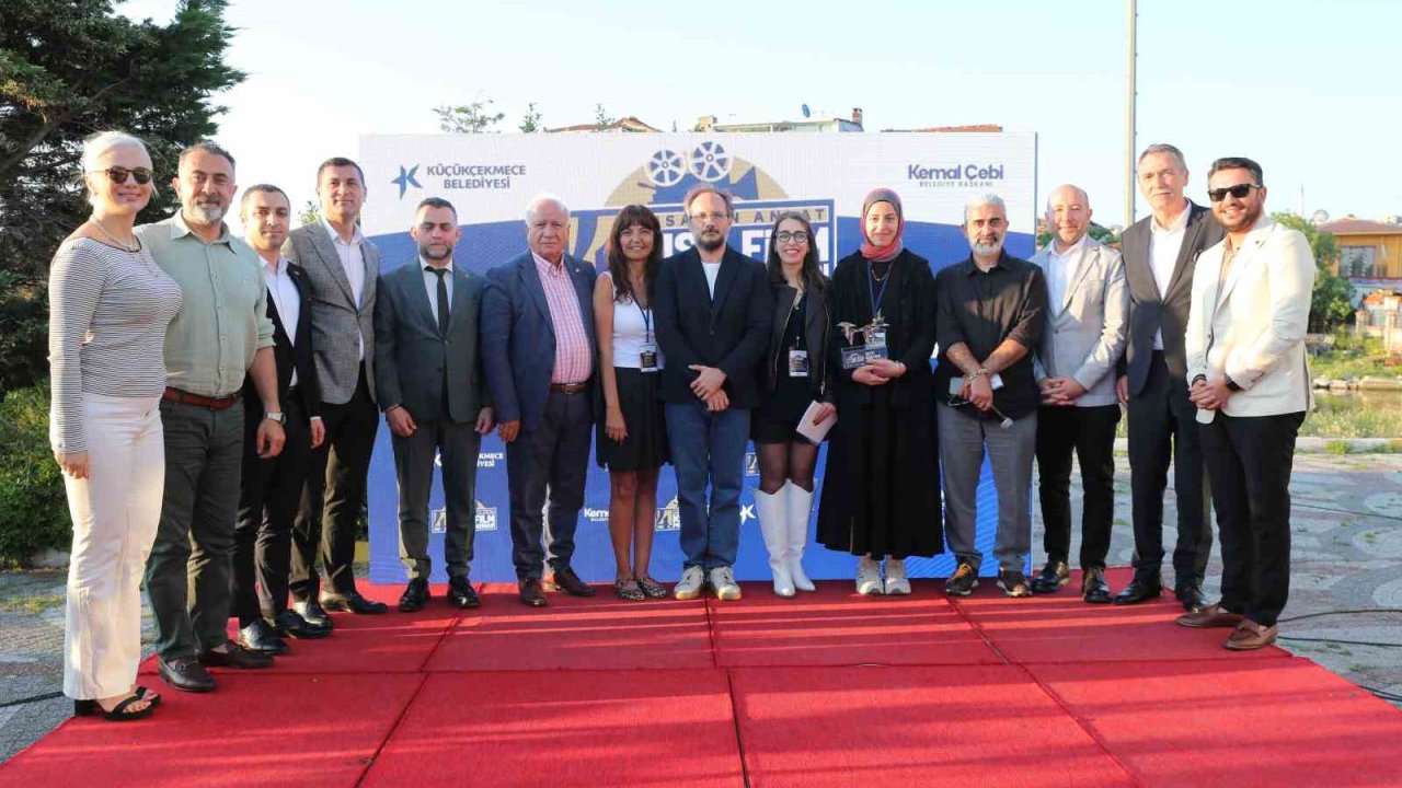 Genç sinemacılar Küçükçekmece’de ödüllendirildi