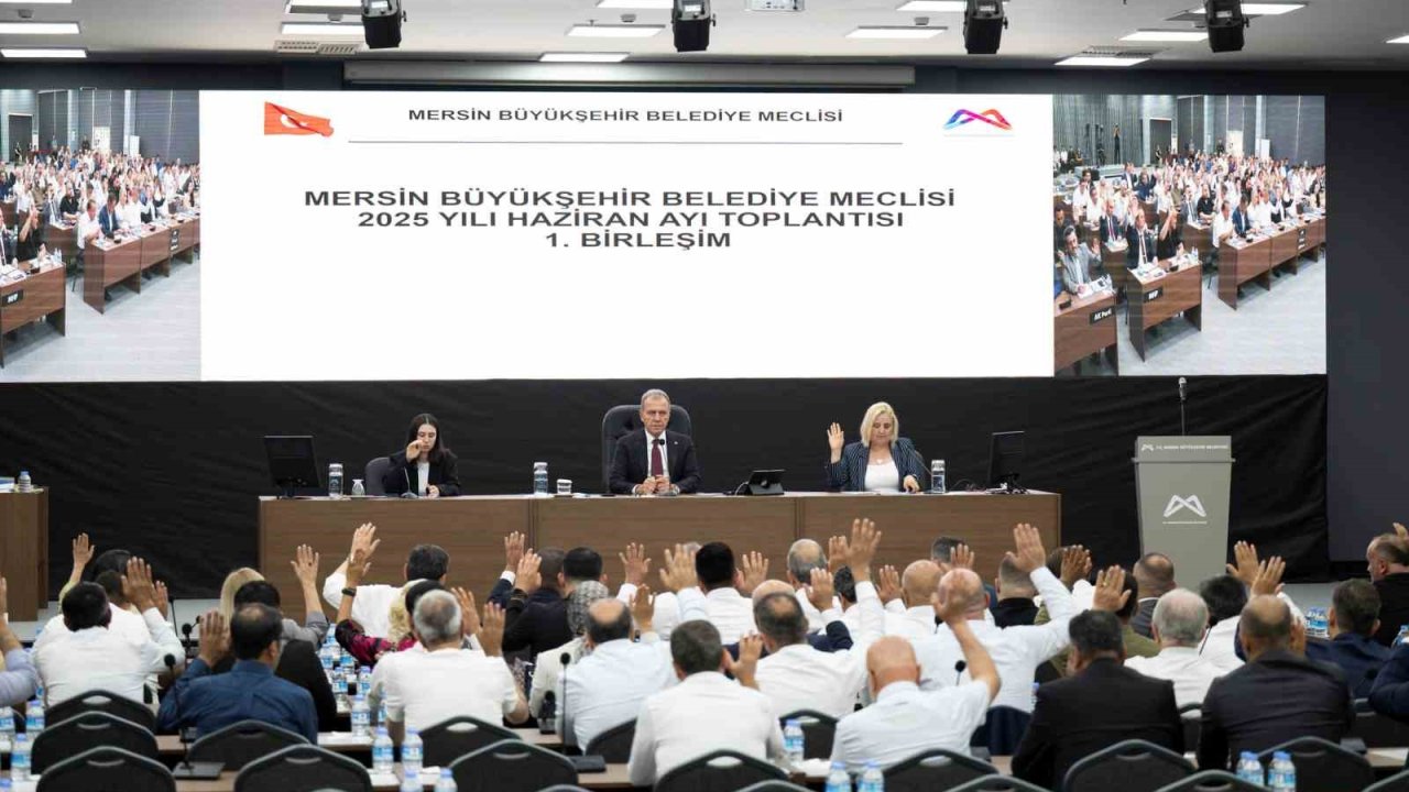 Seçer: "Mersin’de barış ve hoşgörü iklimini hep birlikte yaşatmaya devam edeceğiz"