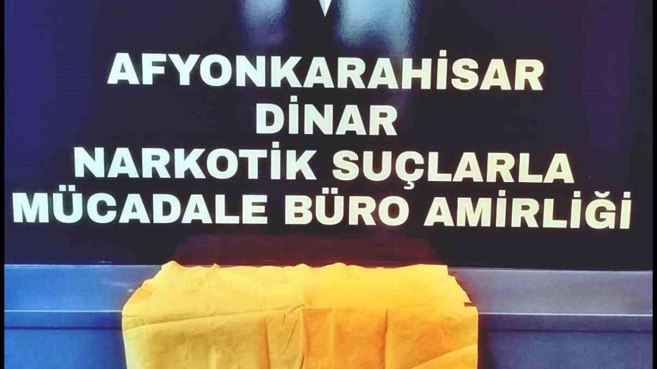 Afyonkarahisar’da araçta uyuşturucu madde ele geçirildi: 3 kişi tutuklandı