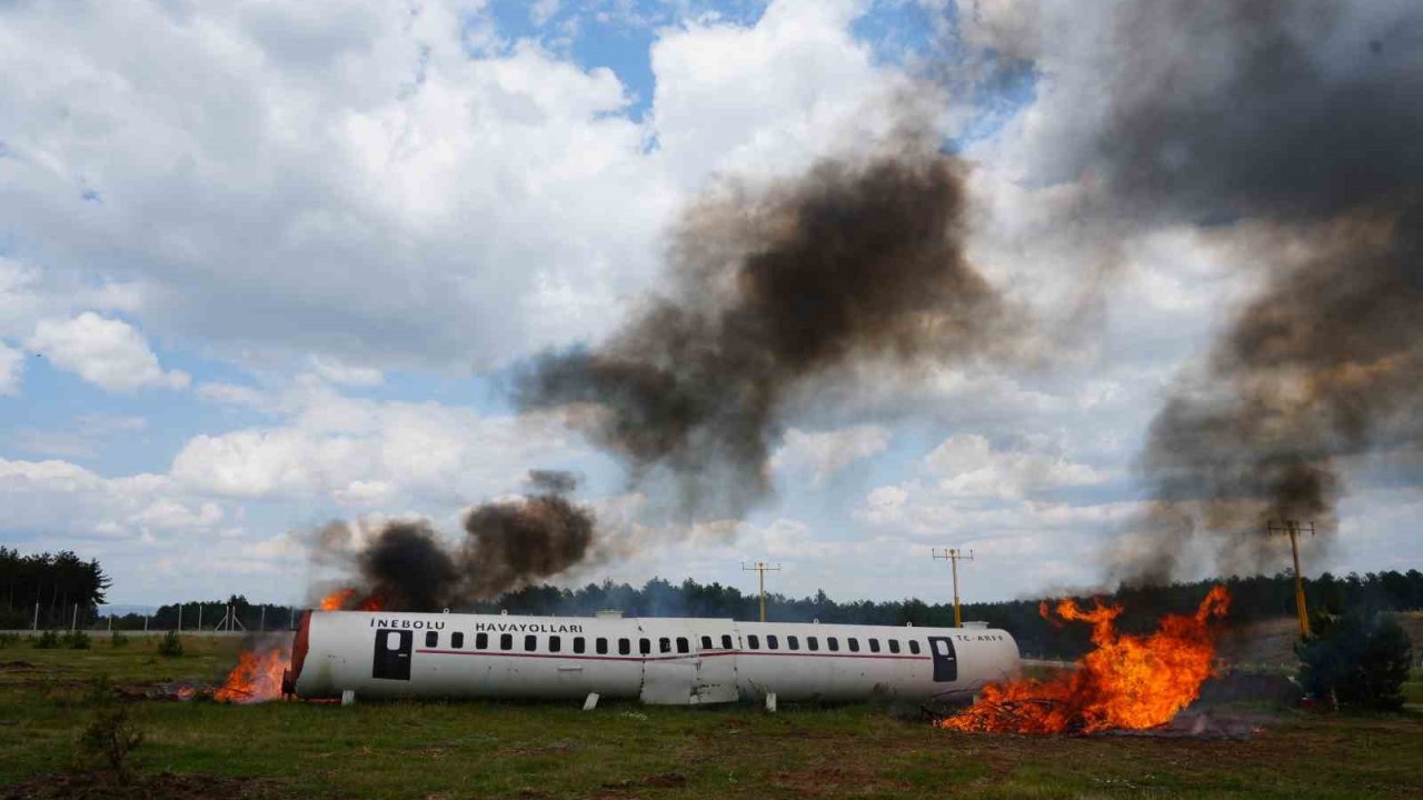 Kastamonu’da nefes kesen uçak kazası tatbikatı