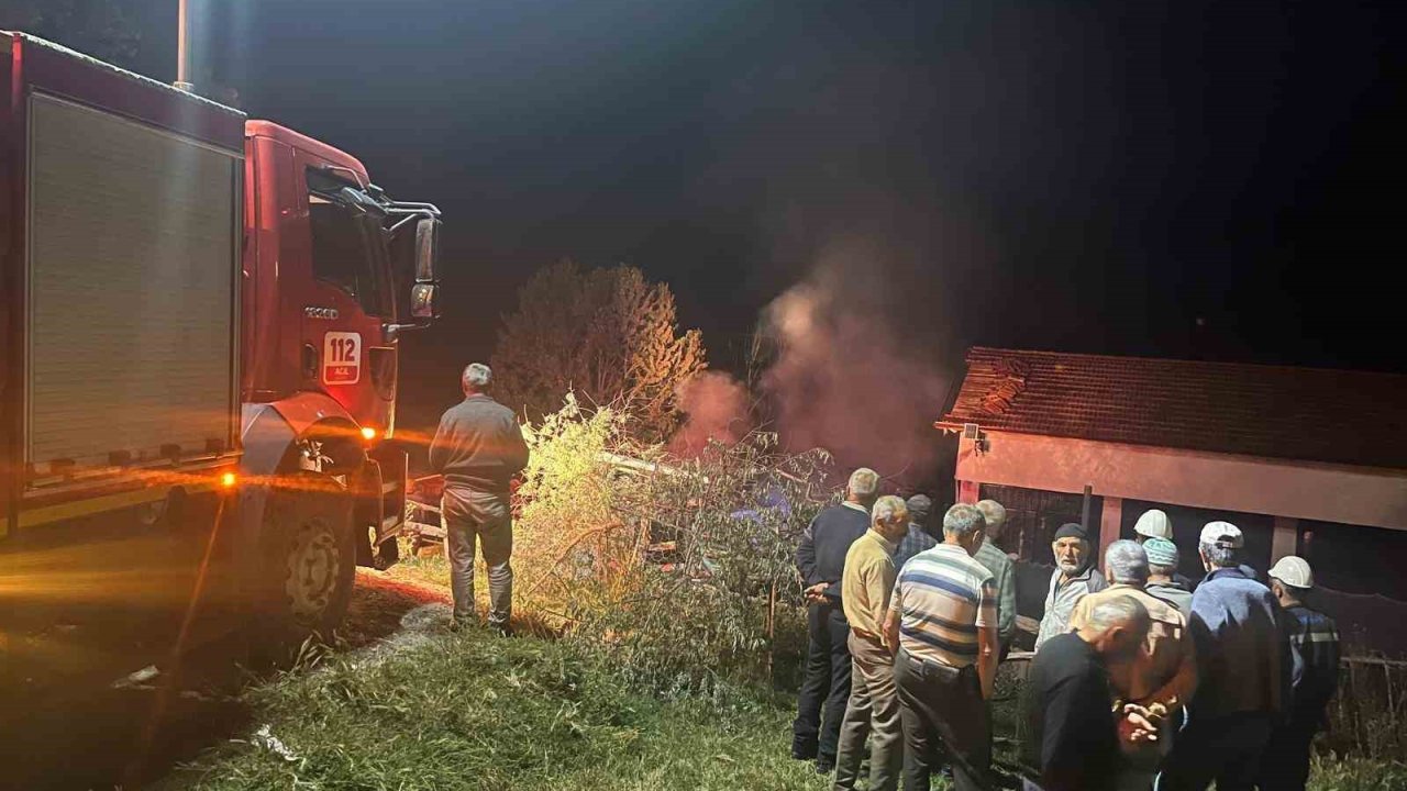 Çorum’da samanlık yangını