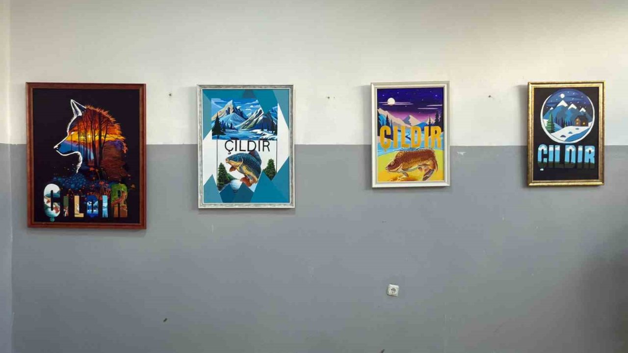 Çıldır Şehit Taner Karadeniz Ortaokulunda yılsonu sergisi