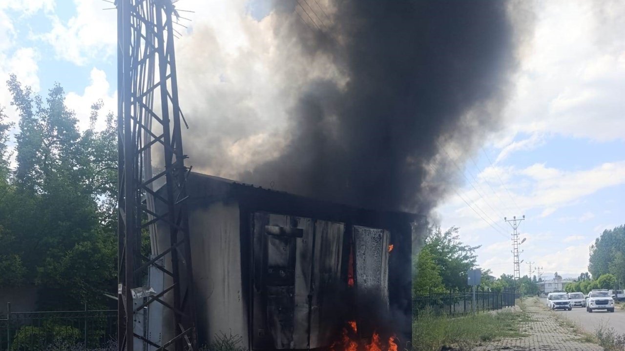 Erciş’te trafo yangını