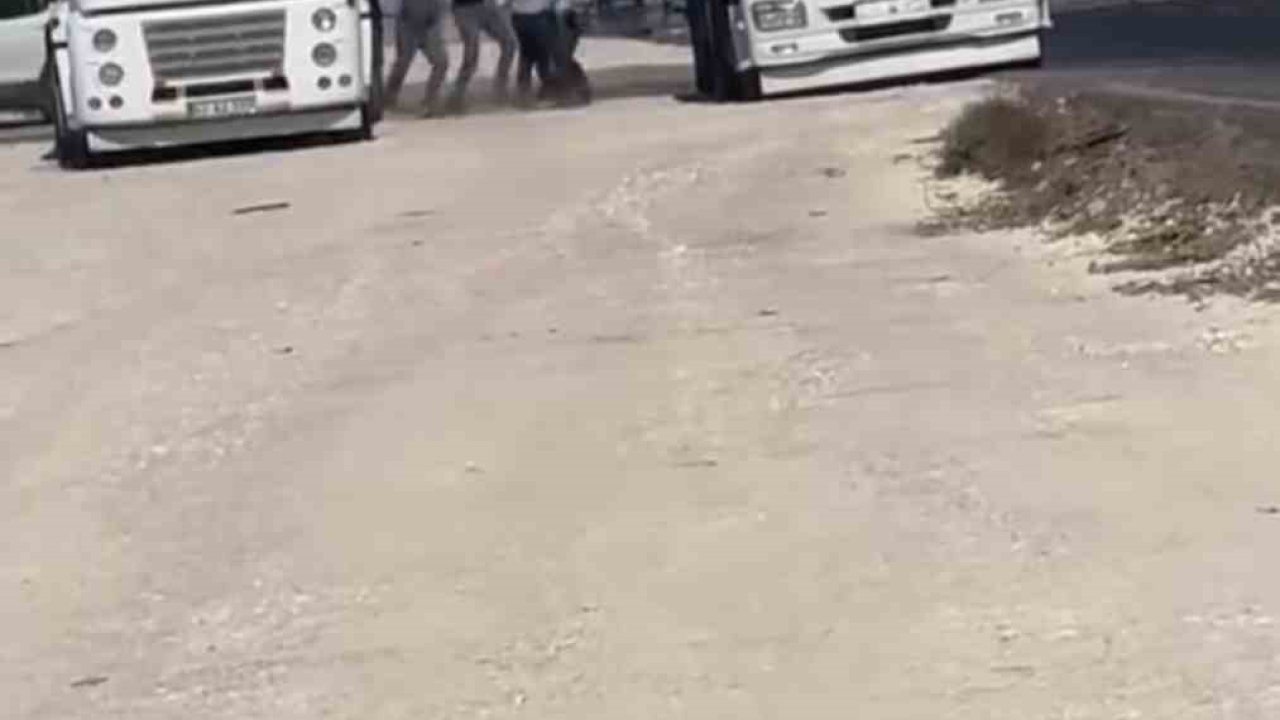 Mardin’de şoförlerin ayakkabılı tekmeli yol kavgası