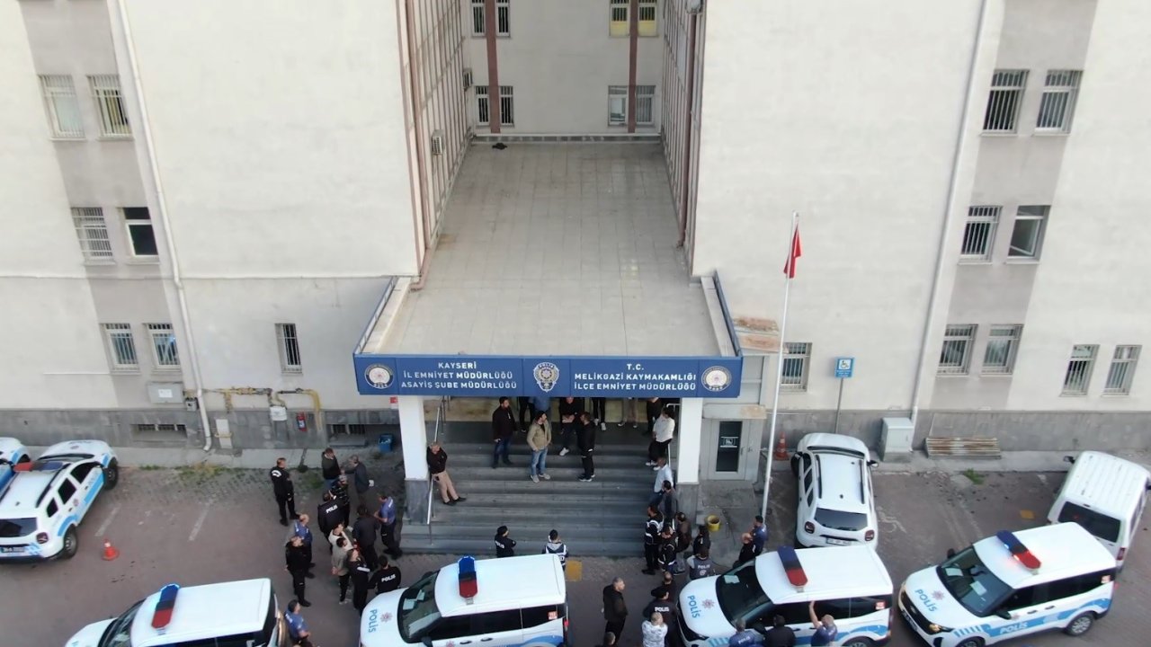 Kayseri’de 84 polis ile aranan şahıslara operasyon: 23 gözaltı