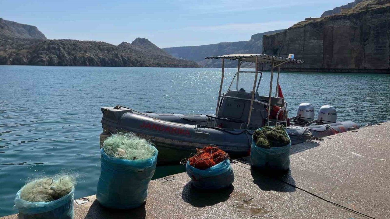 Ağ ile avlanma yasağına uymayan şahsı jandarma yakaladı