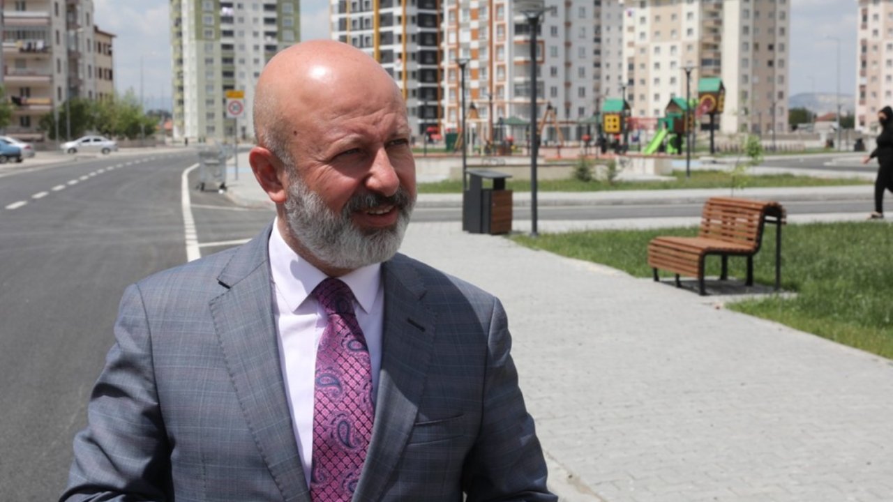 Başkan Çolakbayrakdar: "Otomatik sulama sistemiyle hem suyu hem enerjiyi koruyoruz"