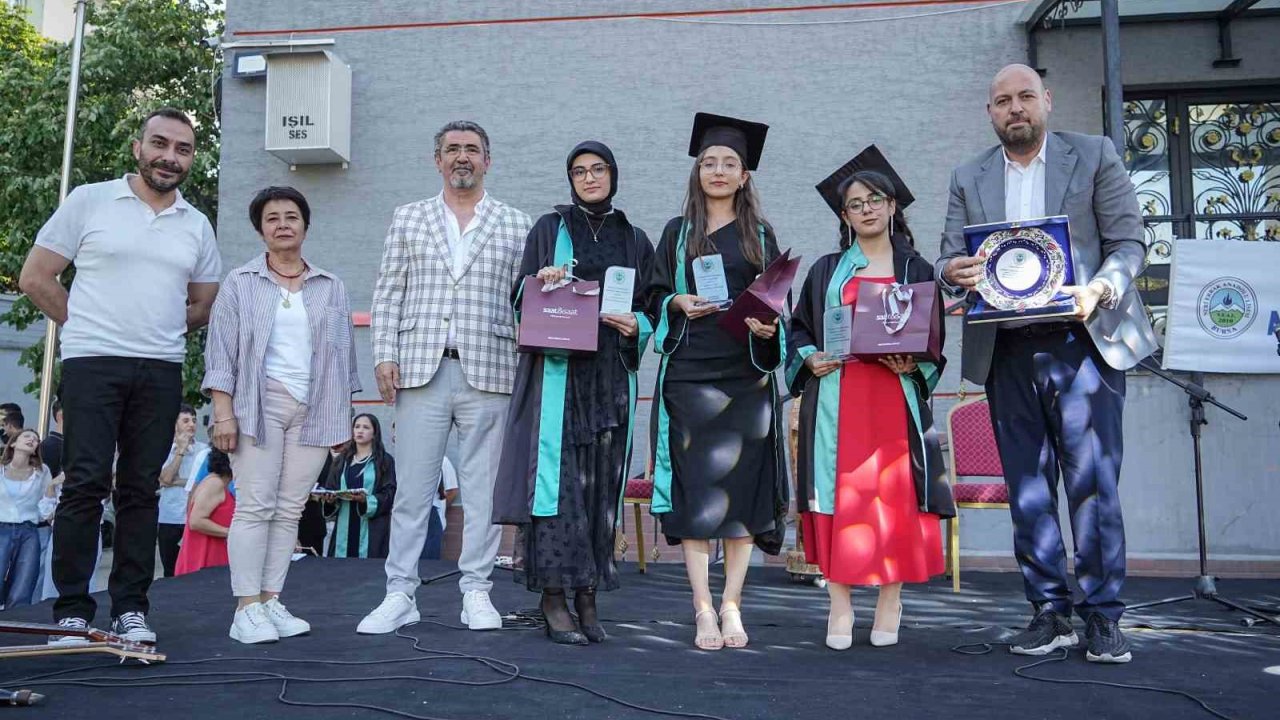 Nuri Erbak Anadolu Lisesi’nde, torun Ömer Kızıl’dan başarılara ödül