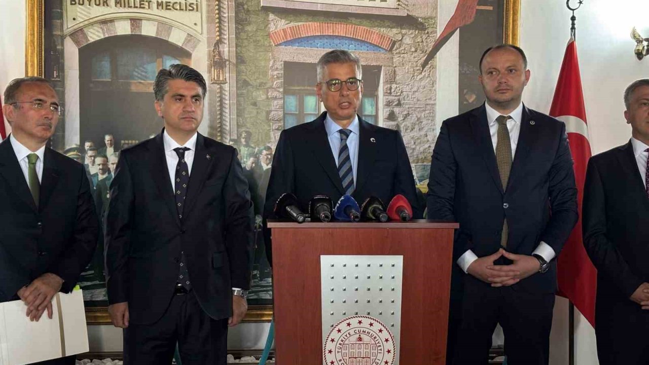 Sağlık Bakanı Memişoğlu: "4 yıldır ertelenen ÇÖZGER, engelli ve ilaç raporları hızlıca yenilenecek"