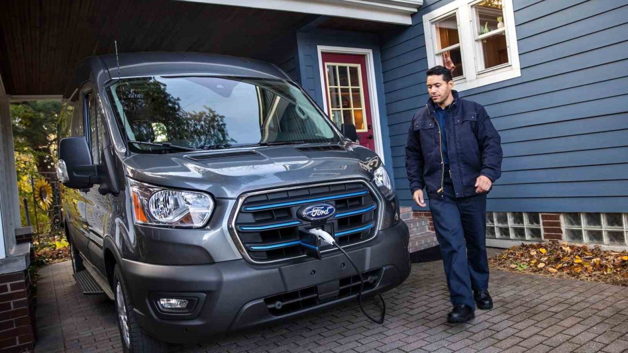 Ford Transit 60’ıncı yaşını kutluyor