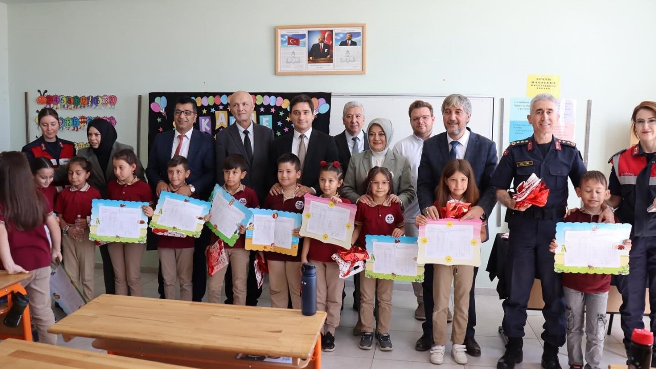 Kütahya’da 92 bin 460 öğrenci karne aldı