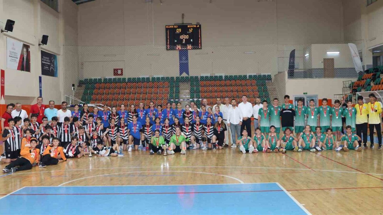 Aydın’da Minikler Kız-Erkek Hentbol Türkiye Şampiyonası tamamlandı