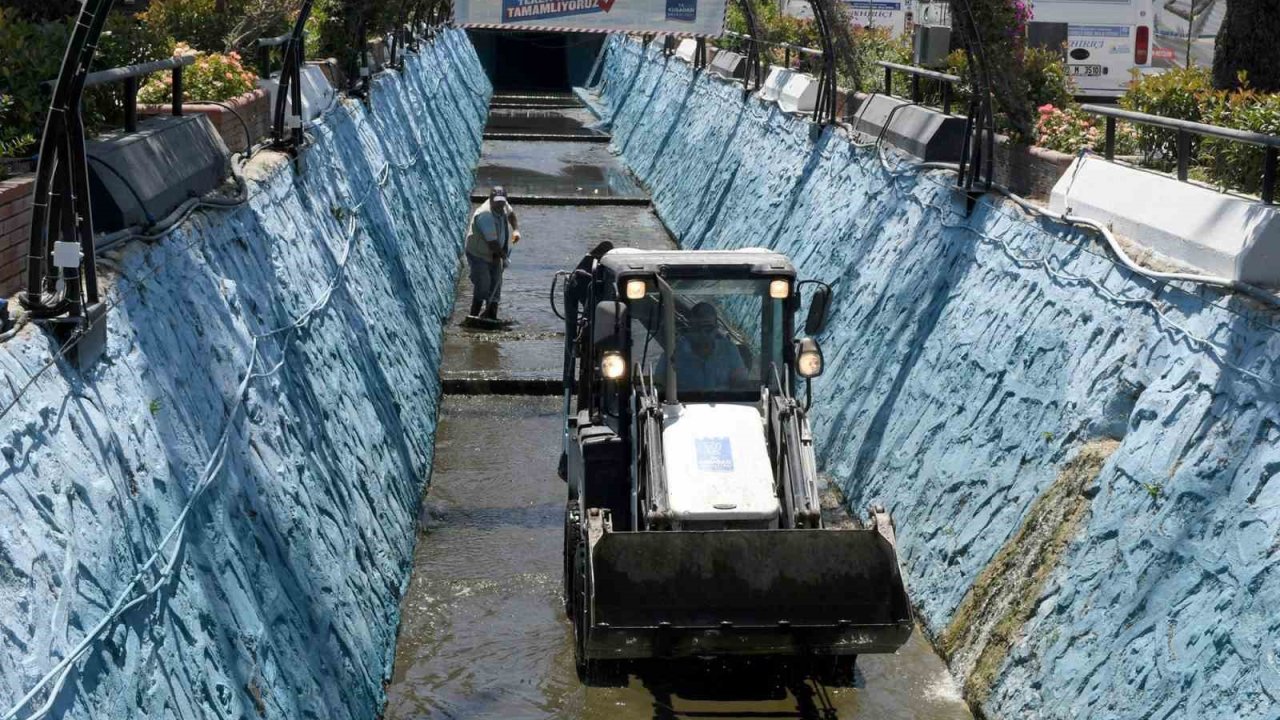 Damlacık Deresi’nde detaylı temizlik çalışması