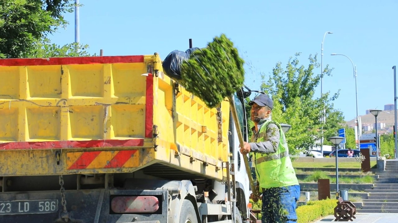 Elazığ Belediyesinden Millet Bahçesinde kapsamlı düzenleme çalışması